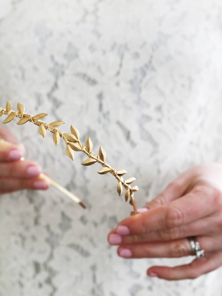 Cerchietto per capelli in ottone dorato per la vendita all'ingrosso da parte di Acute Designs