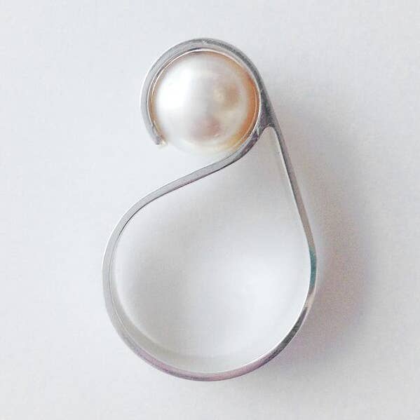 Embrace Ring for wholesale by NicolasAmbrosio