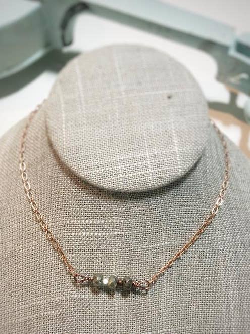 Trinity Reflejado Chocker para venta al por mayor de Fearless Memories Jewelry