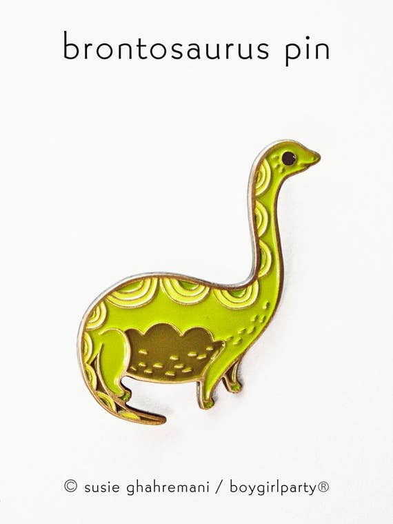 Épingle en émail dinosaure pour la vente par Boygirlparty