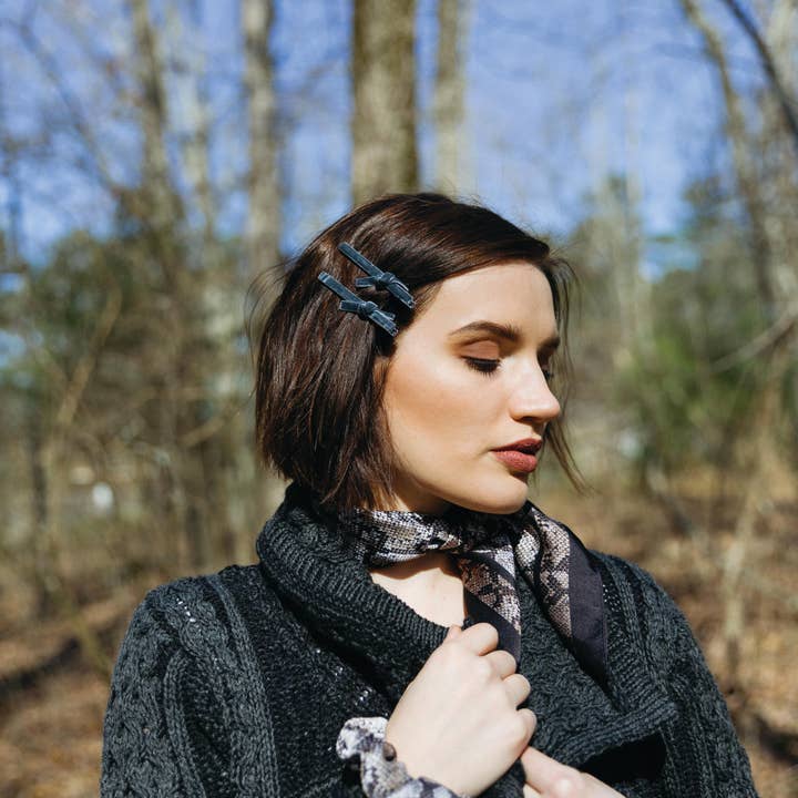 BANDED – Clips para cabelo - Mulher por atacado – Clipes de jacaré cobertos de veludo de sombra rosa escura2