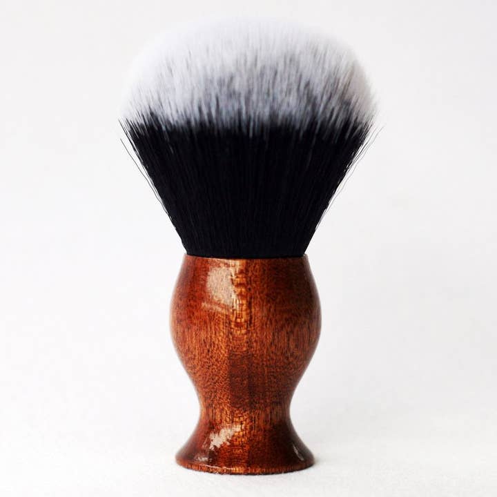 Brosse de smoking en acajou pour la vente par CreationsByWill, LLC