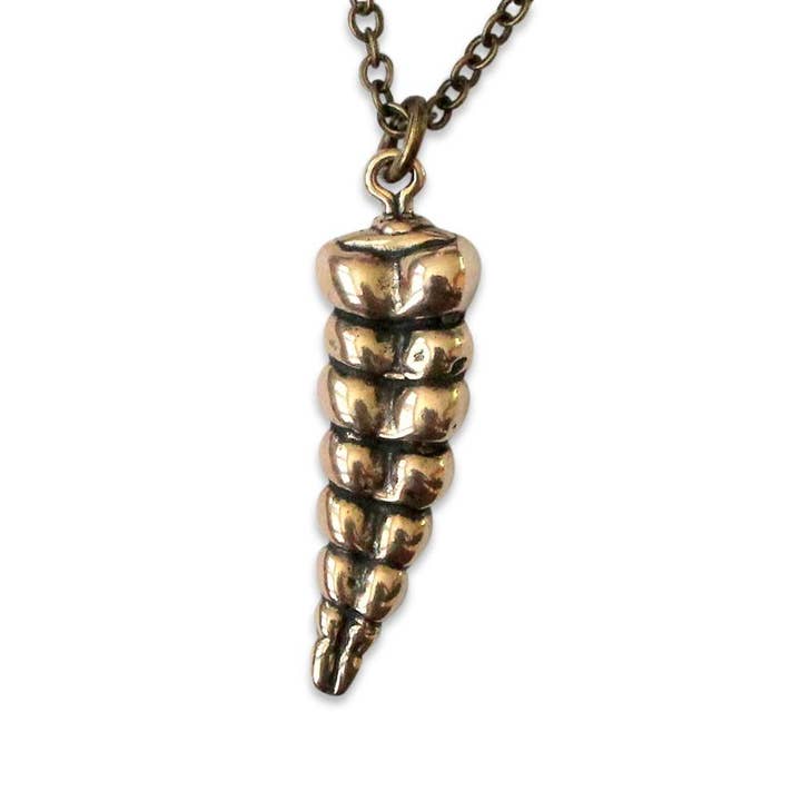 Moon Raven Designs - Venta al por mayor Collares con colgantes/abalorios - Collar con cola de serpiente de cascabel, color bronce