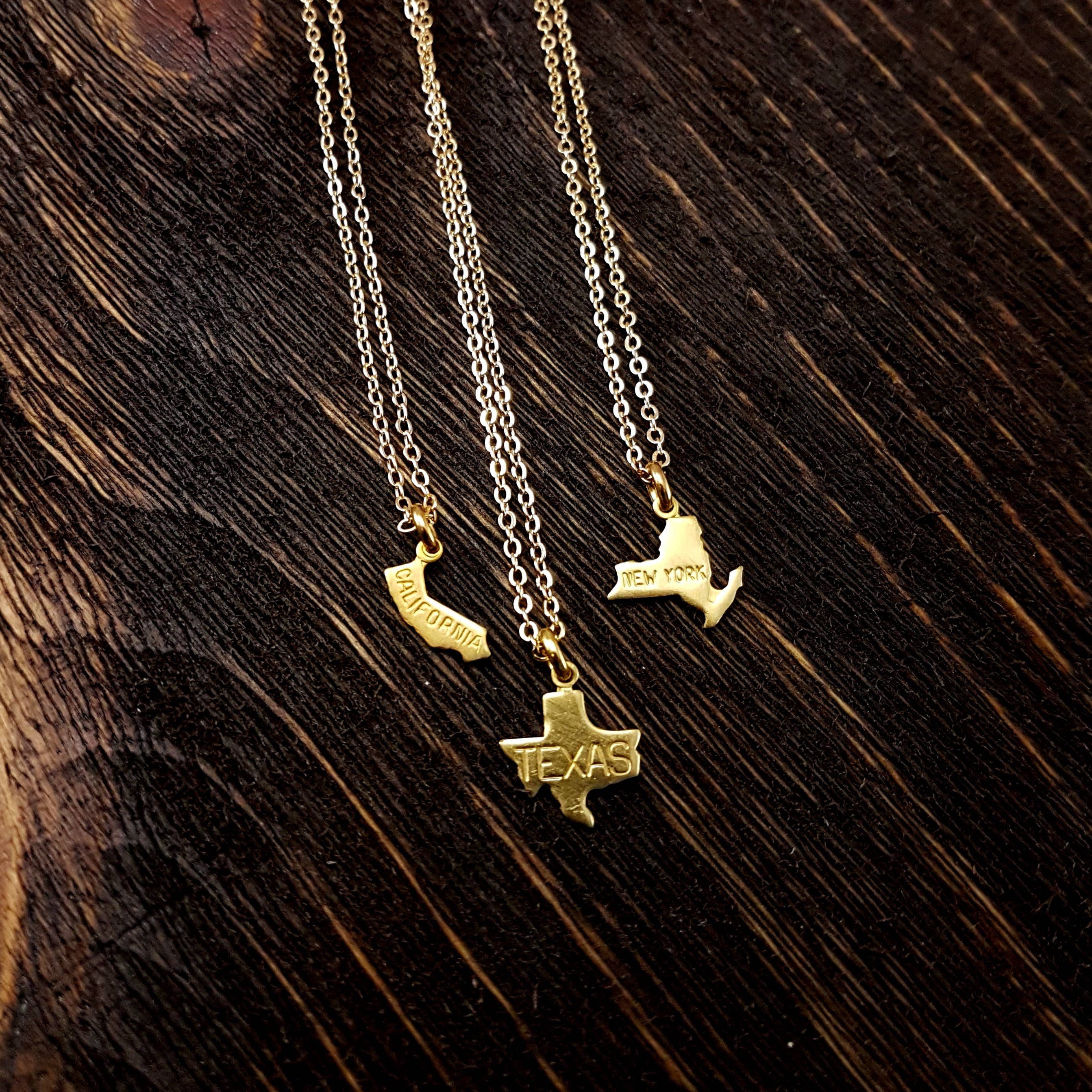 Gwen Delicious Jewelry Designs - Wholesale Pendant/Charm Necklace - Small Gold State Charm Necklace 0