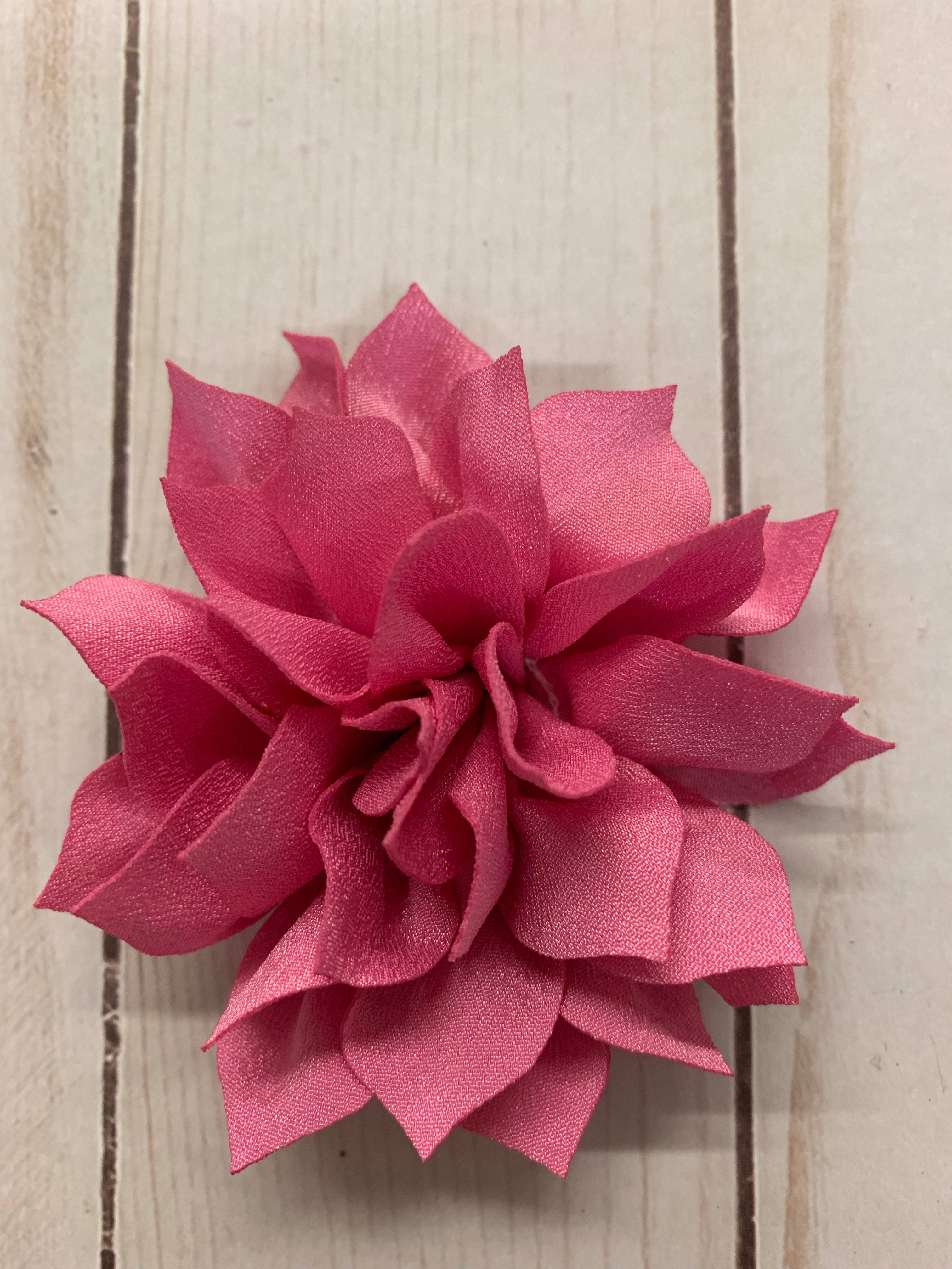 Rachel's Ribbons - Wholesale Hair Clip - Kids - Lily Flower Clip - Medium4