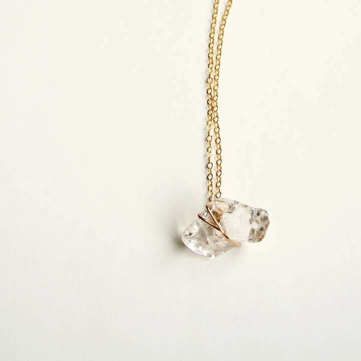 Laura Stark Designs - Vente Colliers à pendentif - Collier en forme de puce de cristal | Cristaux bruts0