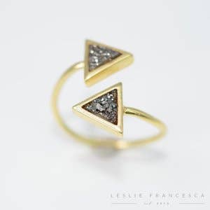Duo Druzy trekant Ring for engroshandel hos Leslie Francesca Designs