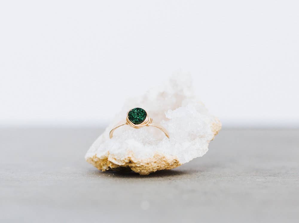 Saressa Designs – wholesale Solitairering – Micro Druzy Ring - Smaragd Stad