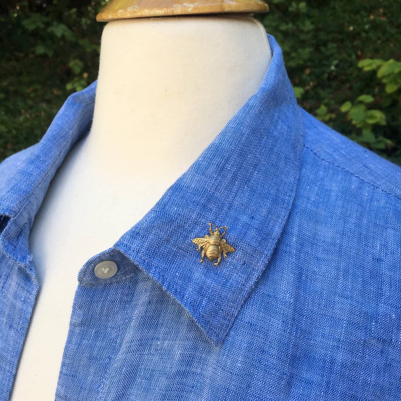 Red Truck Designs - Wholesale Brooch - Gold Bumblebee Tie Tack / Brooch Spring Honeybee1