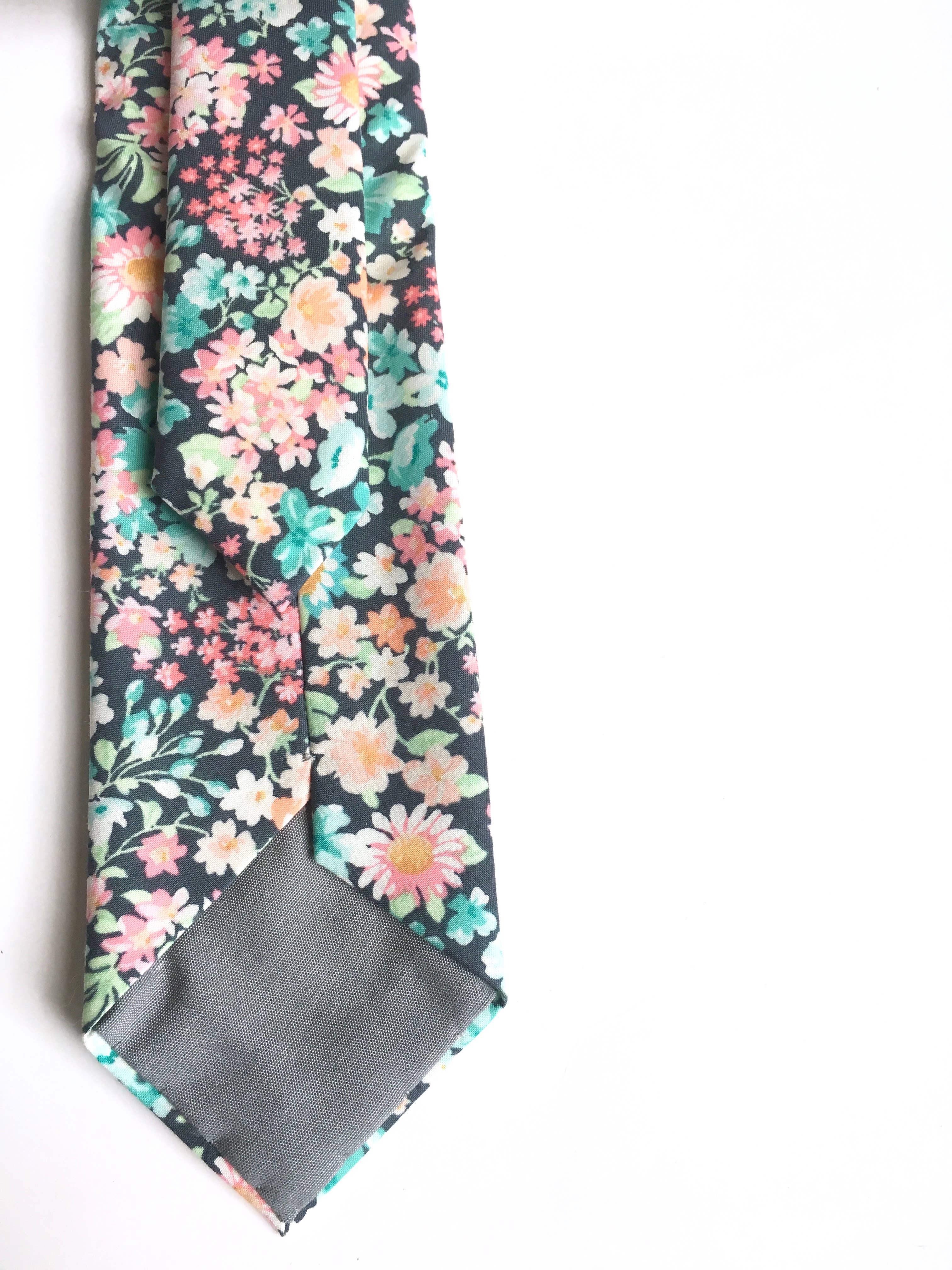 Lindsay Brook Designs - Wholesale Necktie - Men's - Agapanthus Floral Neck Tie2