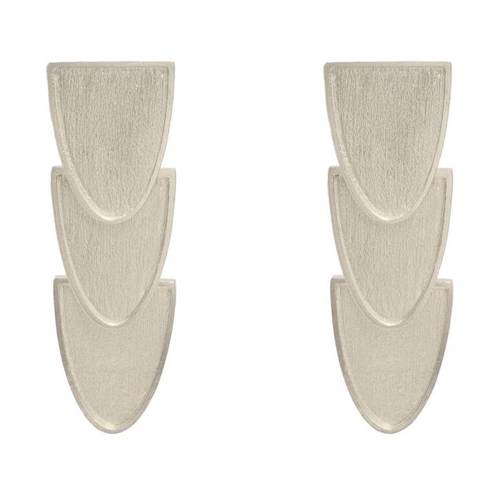 Boucle d'oreille rangée - Argent pour la vente par Stephanie Kantis