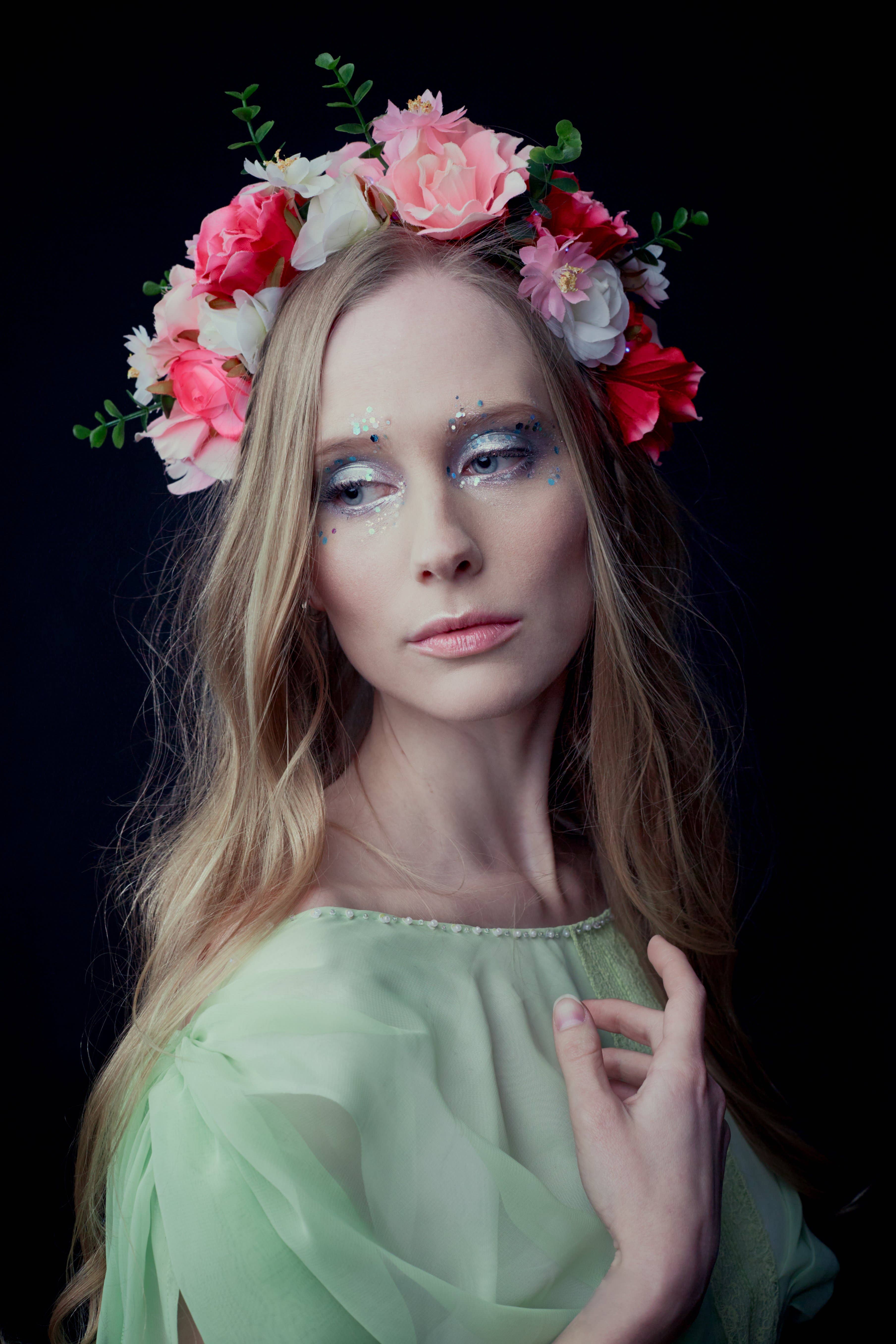 Little light lab - Wholesale Party Hat/Crown - Midsummer Night Light Up Flower Crown1