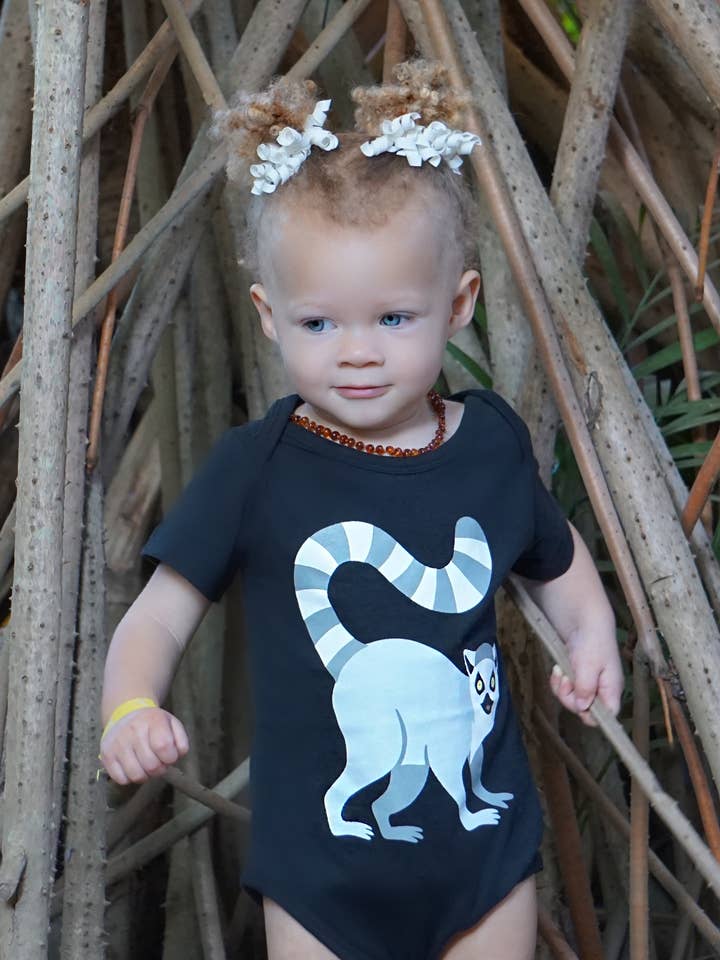 Ringtail Lemur rompertje voor baby's voor wholesale door Doodle Pants