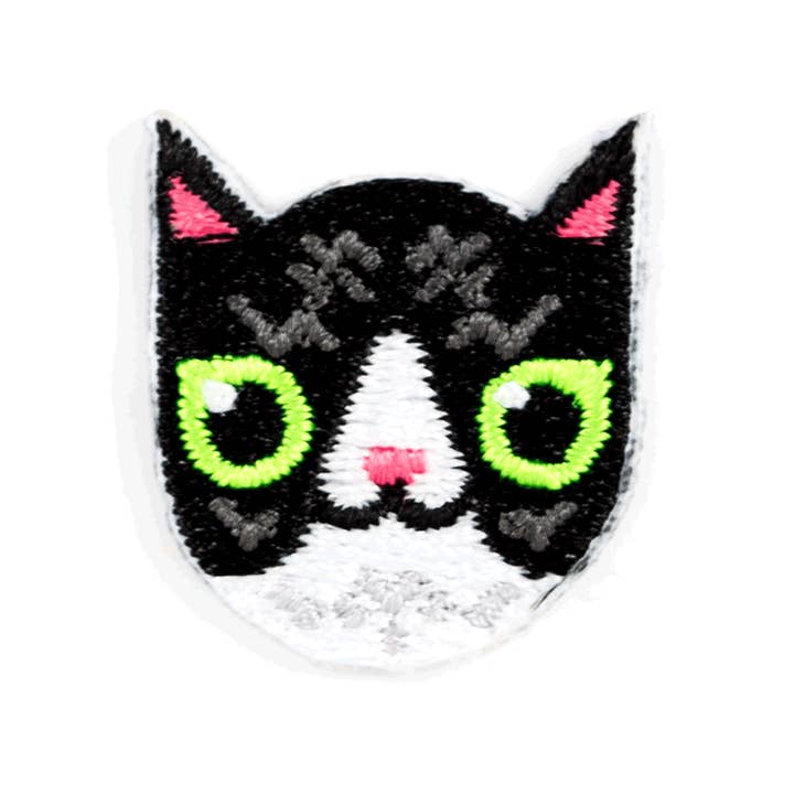 These Are Things – Großhandel Aufnäher – Schwarz-weiße Katze gestickter Aufnäher