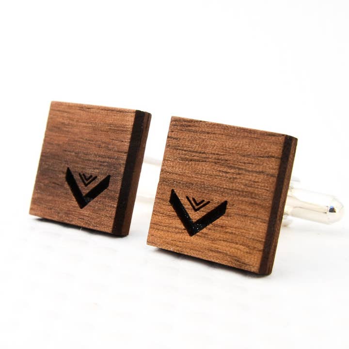 Chevron manchetknapper for engroshandel hos Bird of Virtue