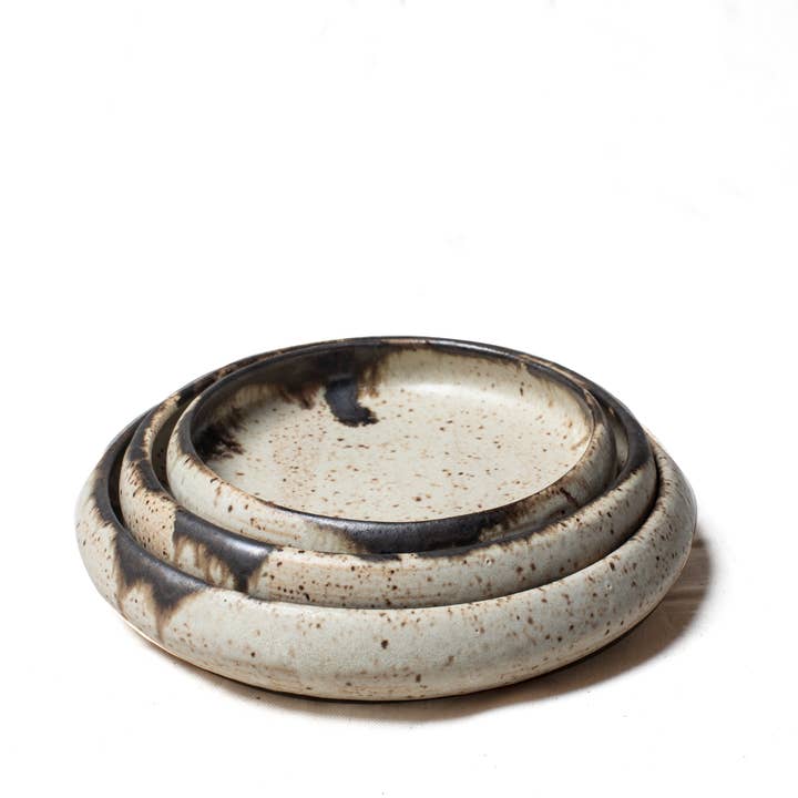 Gina DeSantis Ceramics - Wholesale Dinner Plate - Crescent Rounded Dinner Plates5