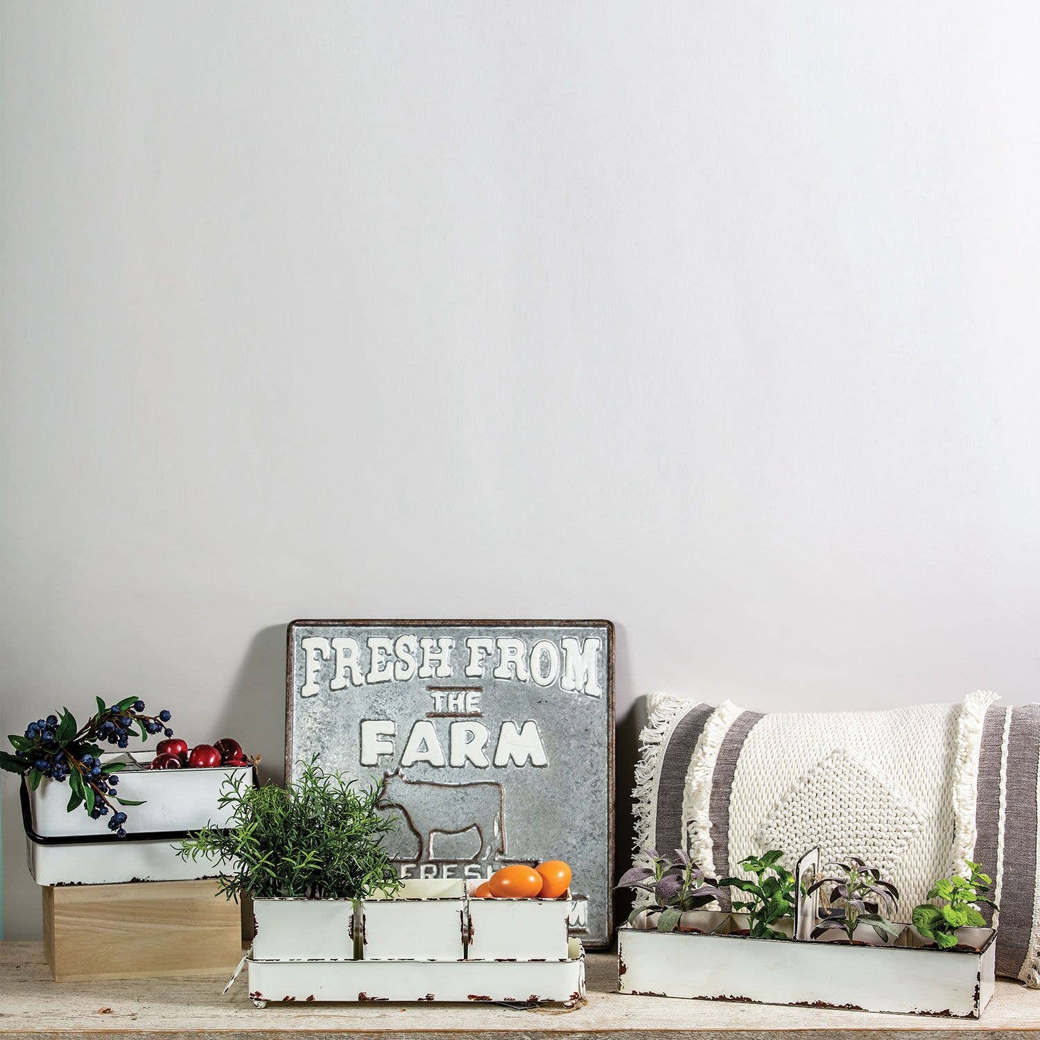 Foreside Home & Garden - Wholesale Decorative Tray - SALE - White Rustic Farmhouse Enamel Slotted Decorative Tray2