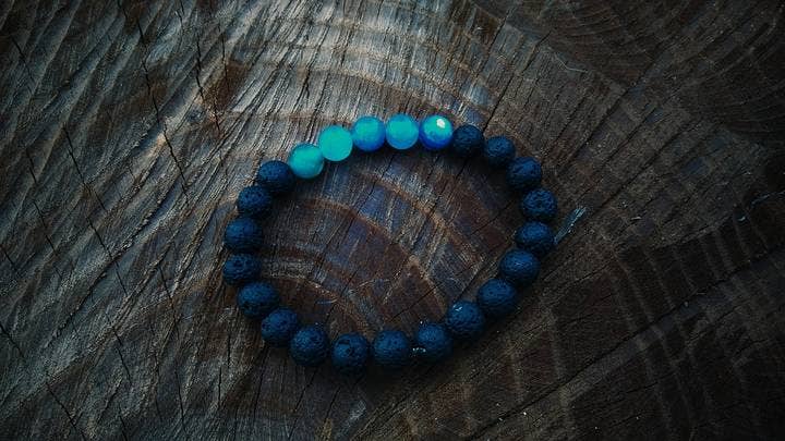 Foxfire Stones - Wholesale Beaded Bracelet - Matte/Clear Stretch - Big o' Blue Bracelet0