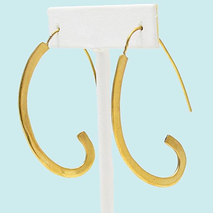 Boucles d'oreilles Crescent Enfileur - Laiton pour la vente par Swahili Coast