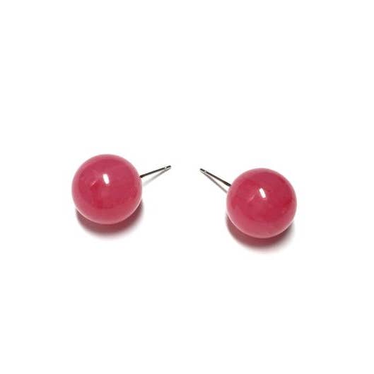 Fuchsia Marble Ball Stud Örhängen för wholesale av Leetie Lovendale