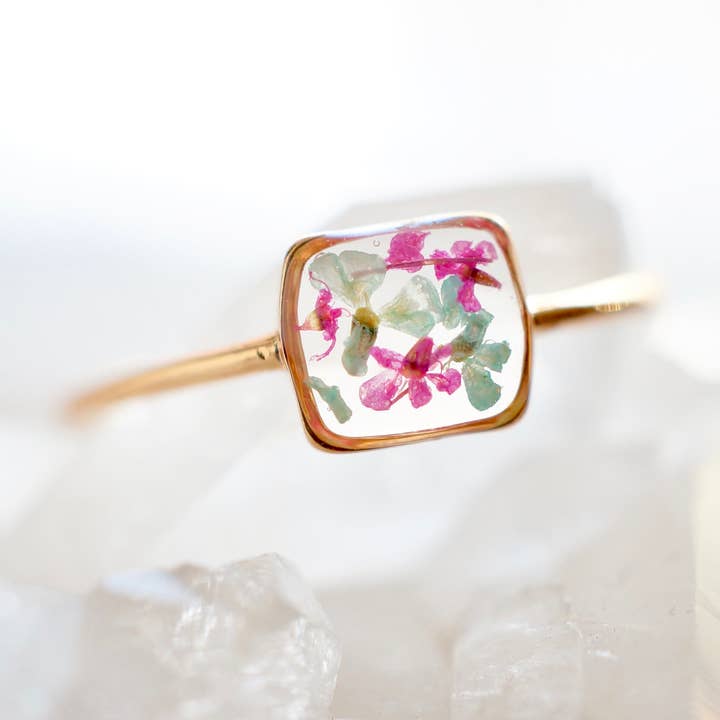 Ann + Joy - Wholesale Cocktail/Statement Ring - Real Pressed Flower and Resin Ring0