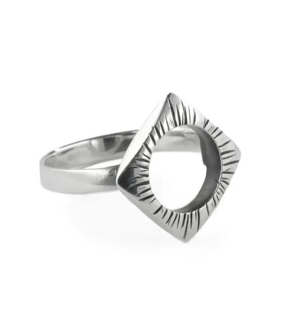 Gabriela Jewelry - Wholesale Single Stone/Solitaire Ring - The Circle Ring0