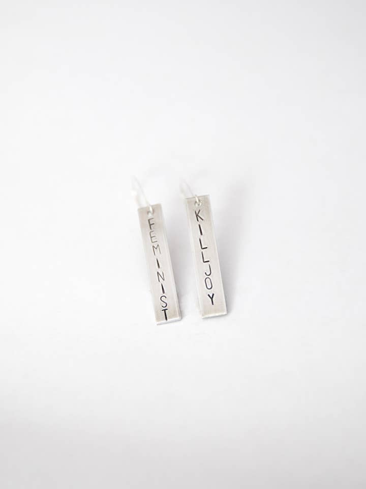 Boucles d'oreilles Killjoy féministe pour la vente par Bang-Up Betty
