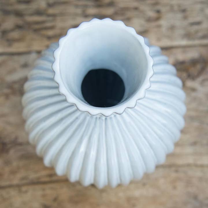 Cambria Vase Grand pour la vente par Gather & Serve