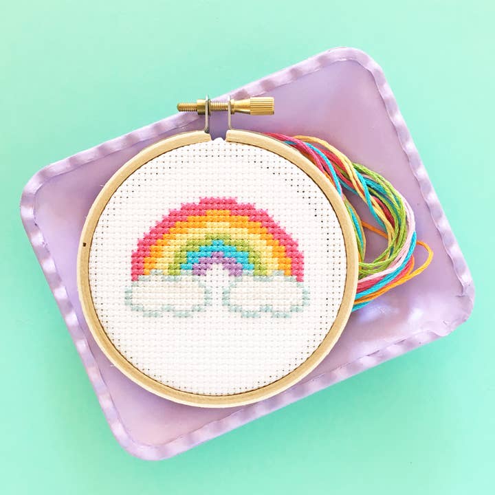 The Stranded Stitch - Wholesale Embroidery/cross-stitch supplies - Mini Rainbow Cross Stitch Kit1