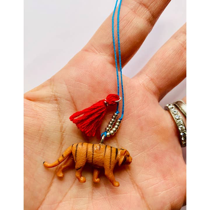 Sadie’s Moon – wholesale Kids necklace – Kids – Tiger Baby Buddy Necklace3