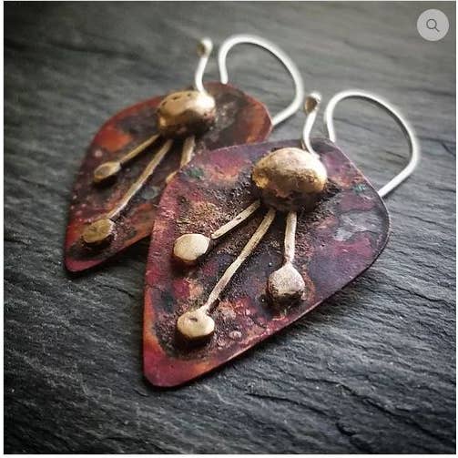 3-Ray Sunburst øreringe i blandet Metal for engroshandel hos Raegan Hough Metalsmith