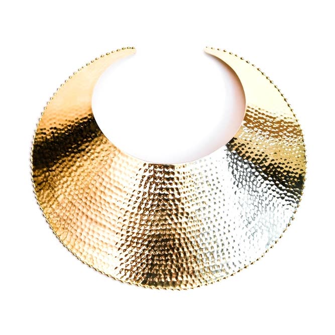 Collar grande XL Grand Collar hecho a mano en latón martillado para venta al por mayor de Bisjoux