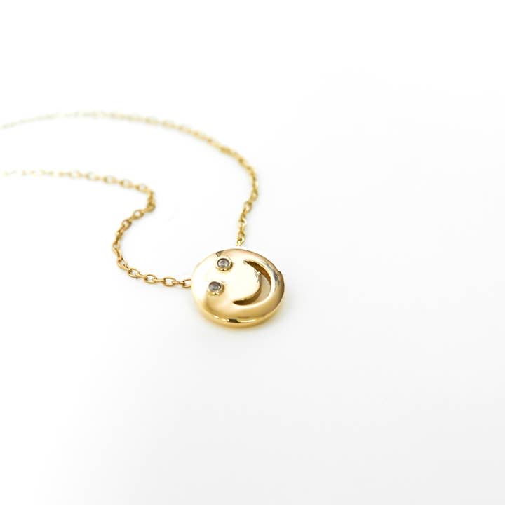 Bisjoux – wholesale Hänge-/berlockhalsband – glad smiley leende emoji mässing kristall hänge halsband