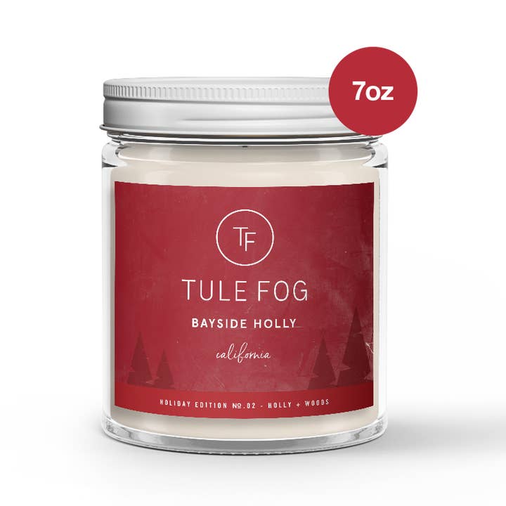 Bougie de soja Houx Bayside 7oz Édition des fêtes pour la vente par Tule Fog Candles