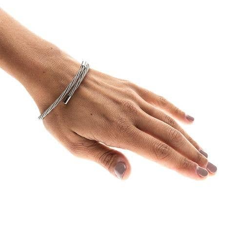 Wear Your Music - Wholesale Bangle Bracelet - Simply Silver Guitar String Bracelet3