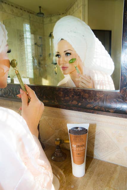 CocoRoo Natural Skin Care - Wholesale Body Scrub/Exfoliant - Total ReJAVAnation Coffee Scrub5