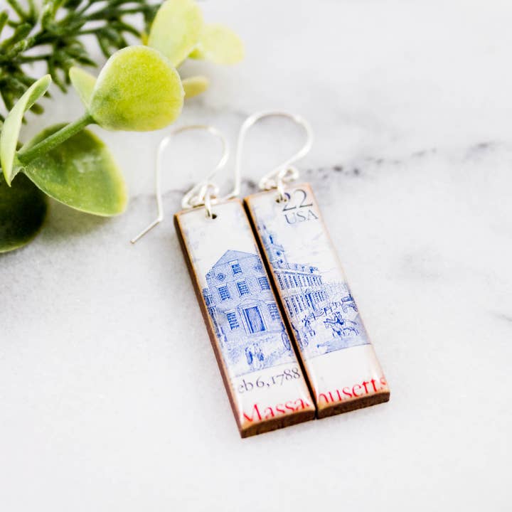 Massachusetts Boucles d'oreilles vintage timbre pour la vente par No Man's Land