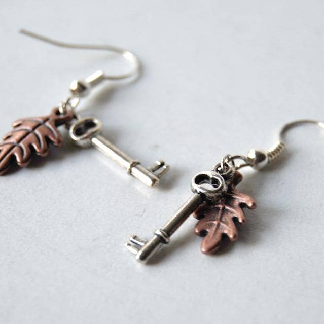 Boucles d'oreilles Leaf & Key Secret Garden pour la vente par Enchanted Leaves