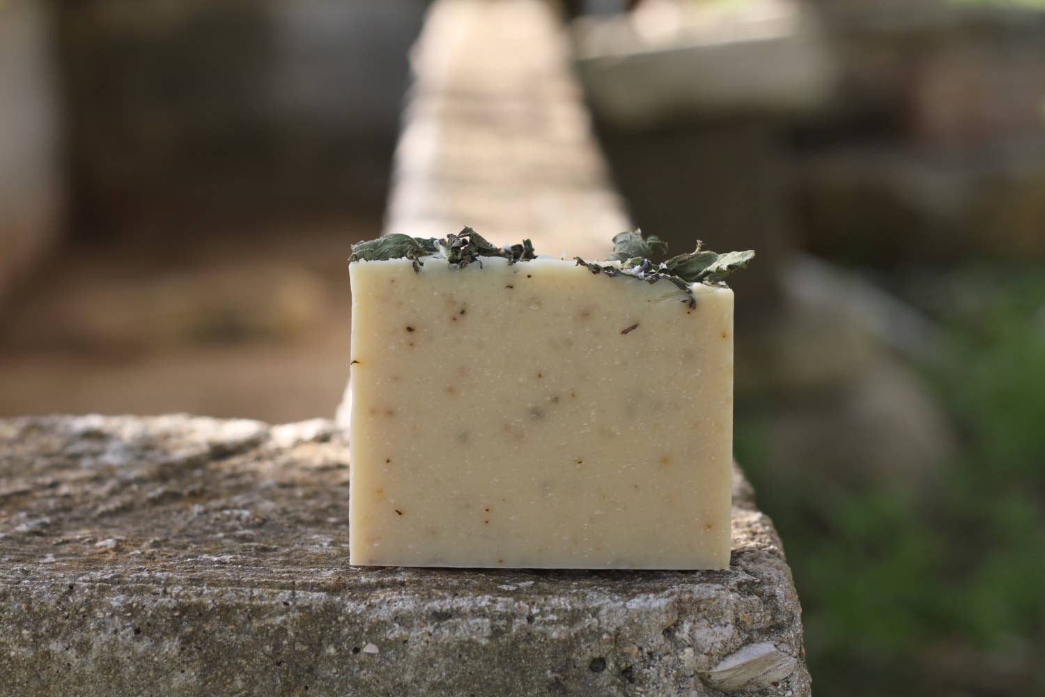Old Factory Soap + Parousia Perfumes - Venta al por mayor Pastilla de jabón - Jabón de Leche de Cabra de Menta y Mary - con Menta Piperita, Hierbabuena, +2