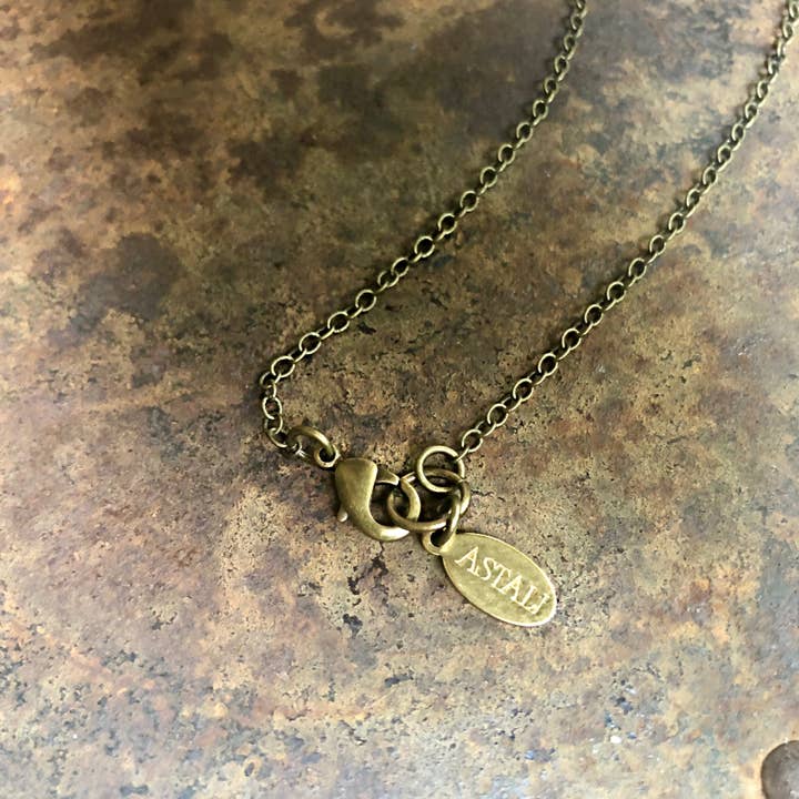 ASTALI – wholesale Pendant/charm necklace – Porcupine Quill Chevron Necklace, Black/Brown & Ivory/White11