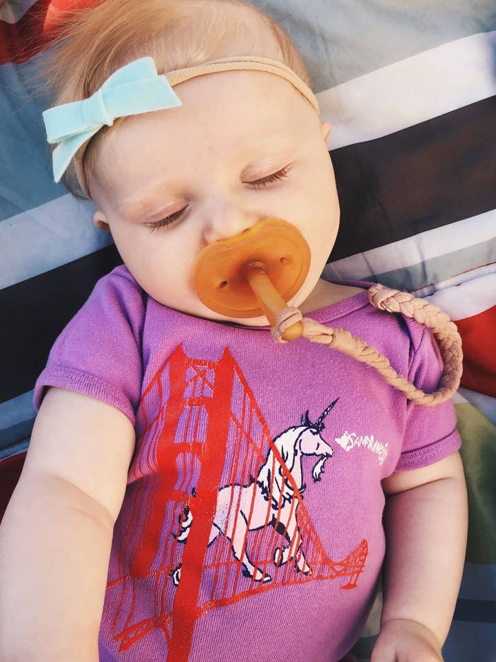 Animal Instincts - Wholesale Bodysuit (Non-Footed) - Baby - Unicorn Crossing the Golden Gate Bridge – Baby Bodysuit Ones1