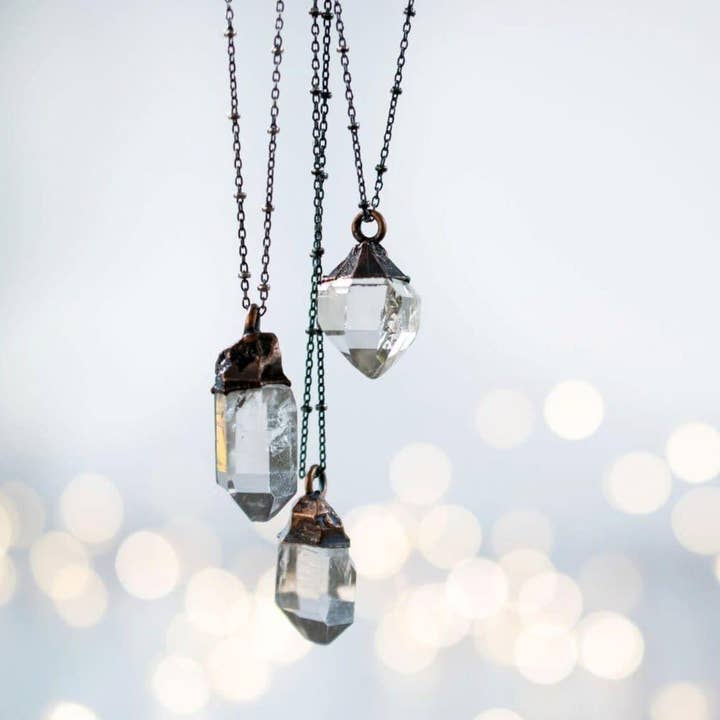 61 cm lange Halskette aus Sterlingsilber mit elektrogeformtem Kristall für den Großhandel von HAWKHOUSE