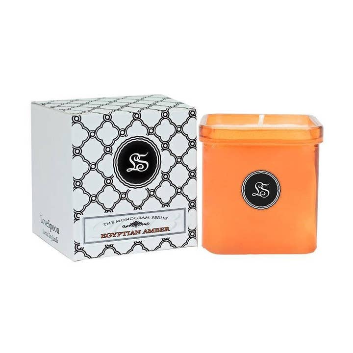 Ambra egiziana: Serie Monogram per la vendita all'ingrosso da parte di Lovespoon Candles, Inc.
