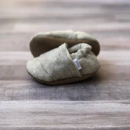Trendy Baby Mocc Shop – wholesale Moccasins – Kids – Sandstone Felt Moccasins