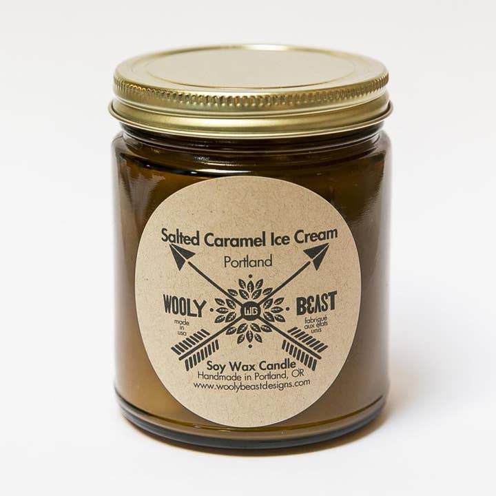 Bougie de soja glacée au caramel salé pour la vente par Wooly Beast Naturals