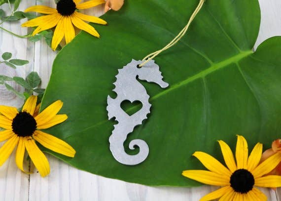 Iron Maid Art – Engroshandel Pynt – Seahorse Beach Metal Ferie Gave Julepynt1