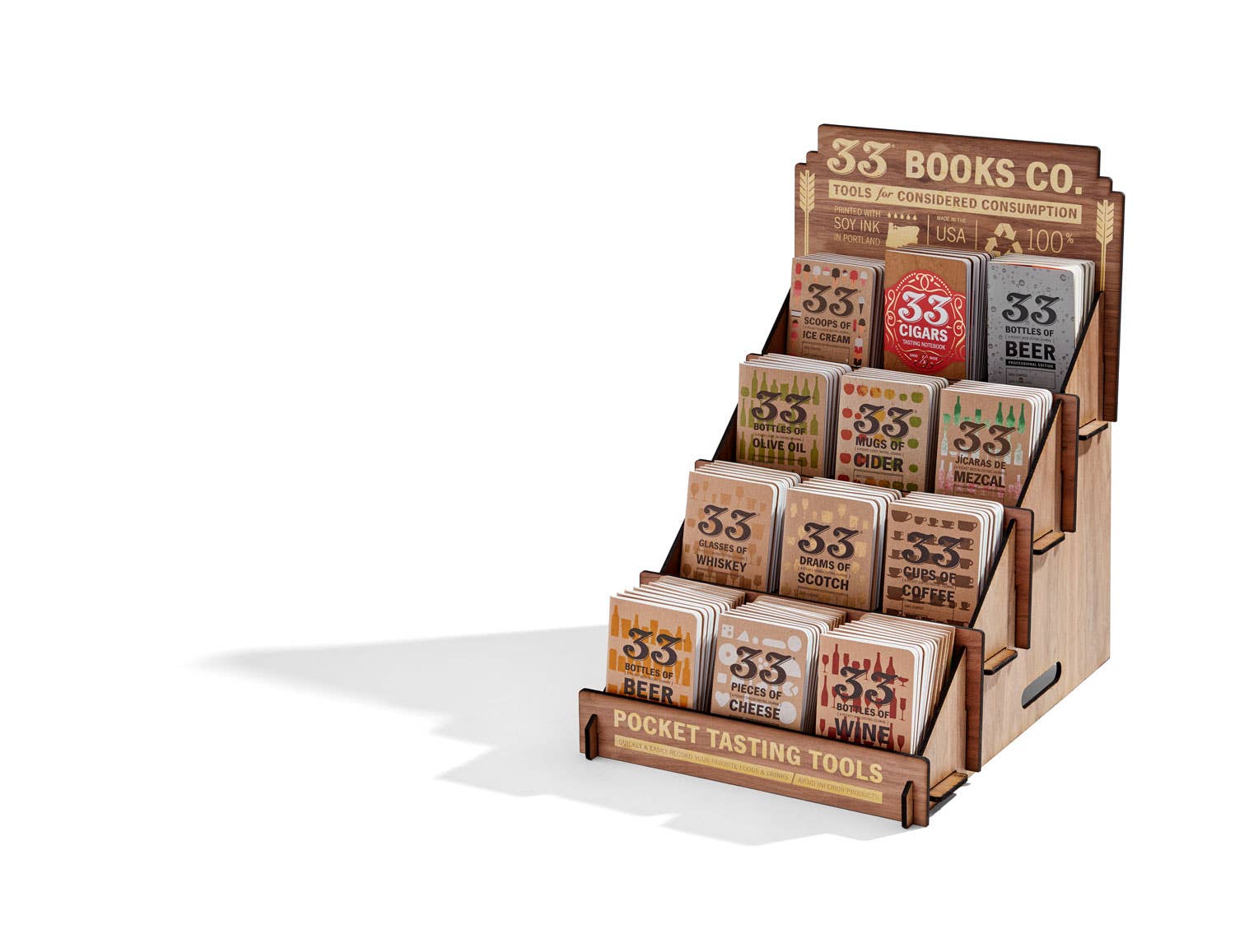 33 Books Co. – Großhandel Verkaufsdisplay – Schreiben & Schenken – 33 Books Co. Ausstellungsständer für Zeitschriften in Walnußform XL (12 Titel)1