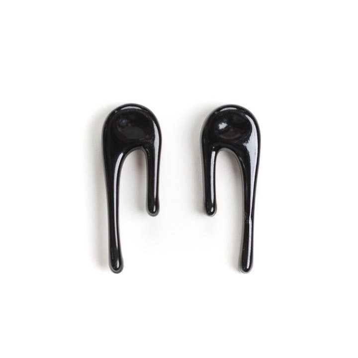 Droplet Black Stud Earrings for wholesale by Darling Marcelle