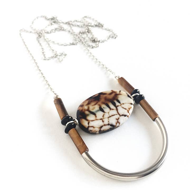 Colar Leonis por atacado de Third & Co. Studio