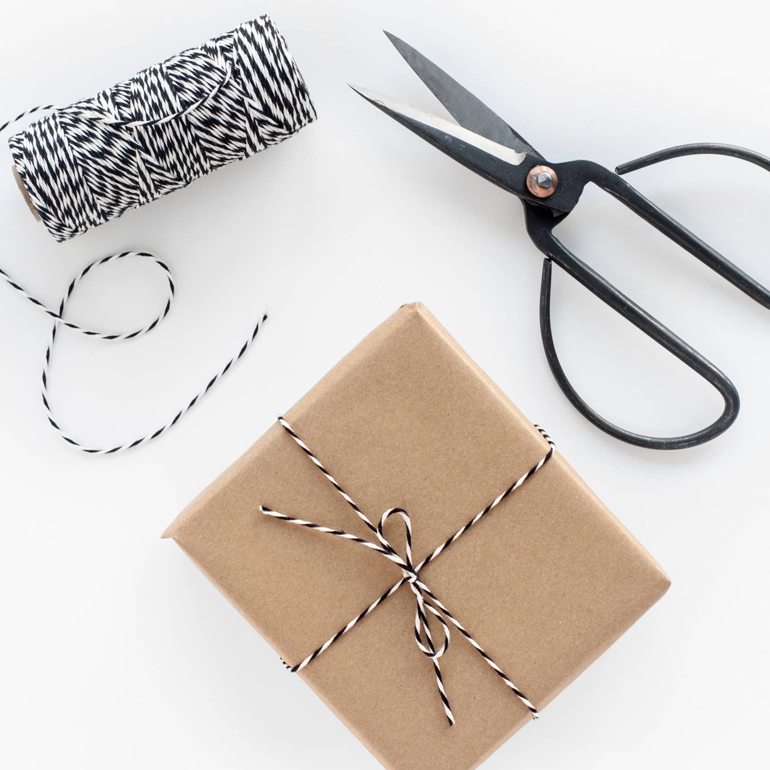 Knot & Bow - Wholesale Wrapping Paper Roll - Recycled Kraft Wrapping Paper Roll3